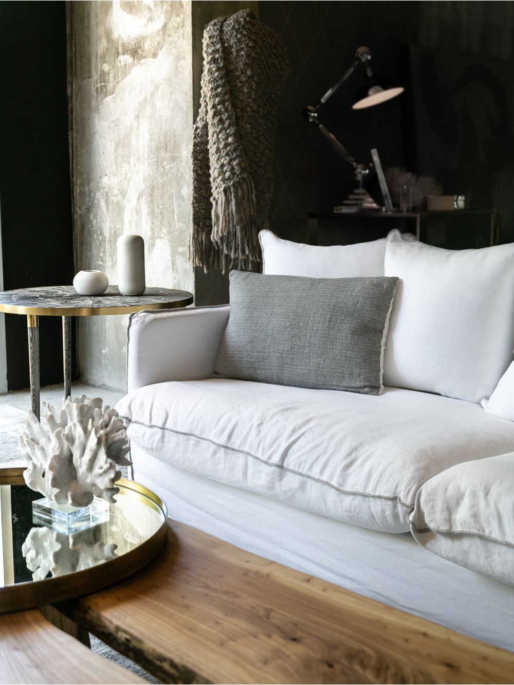 Landmark-Decor-ElysseGrey40X60x15-Almohadon-Amb