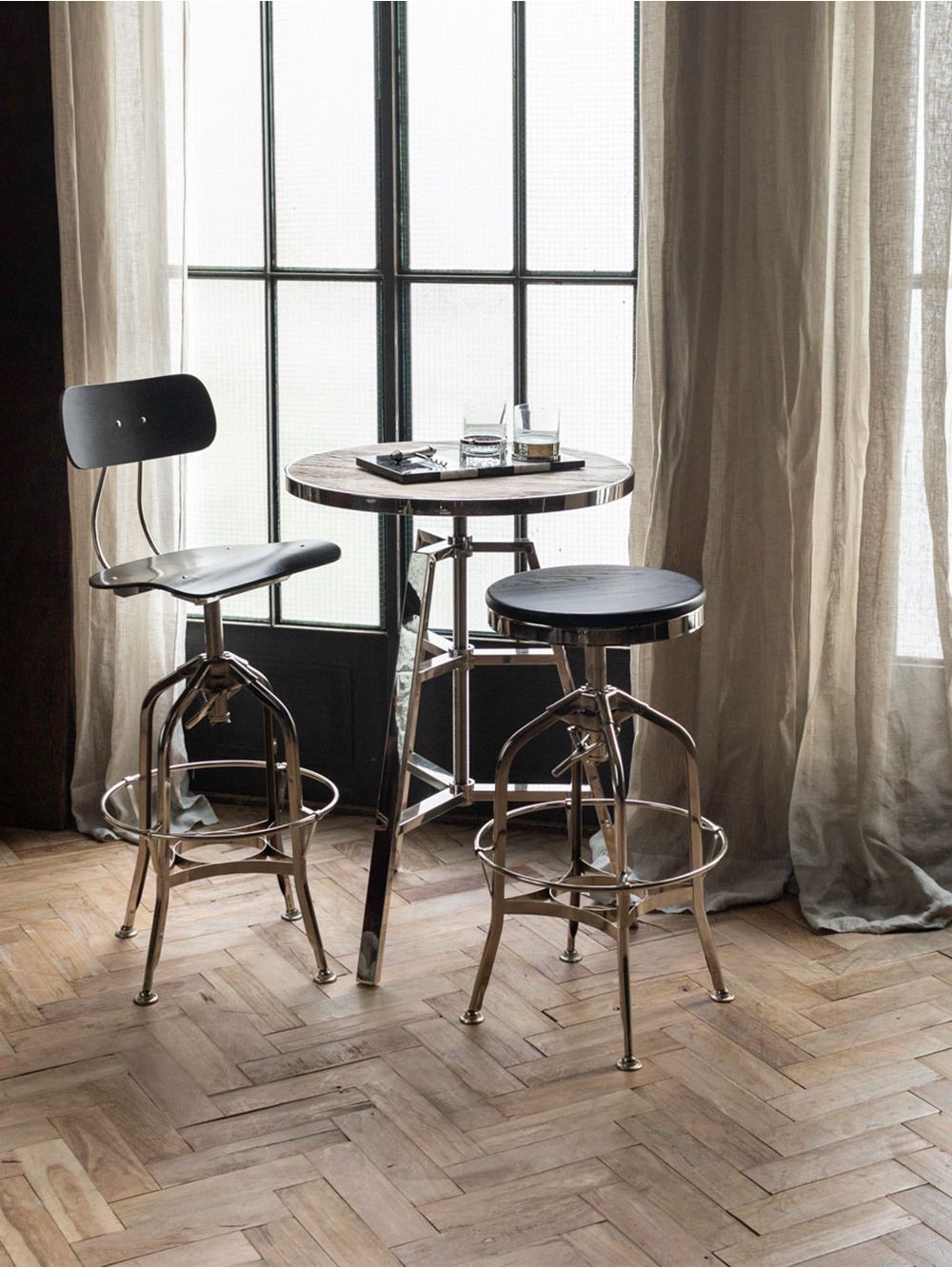 Banqueta Oviedo Negro - Landmark