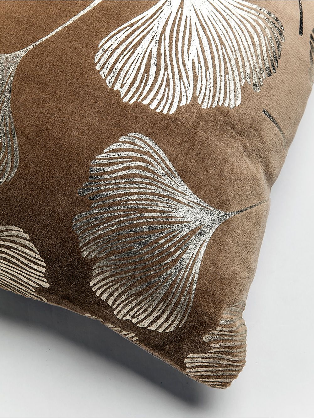 Landmark-Muebles-AMAPOLA-BROWN-45X45-Almohadon-2