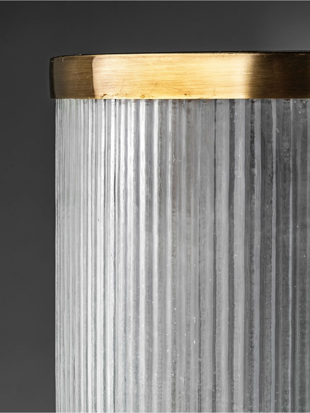 Fanal-de-vidrio-y-bronce-ZENDER-ALTO-Landmark-02