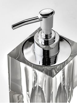 Dispenser-de-vidrio-facetado-CRISTAL-FIFE-Landmark-01