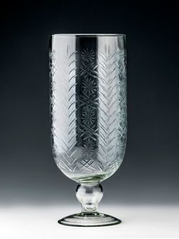 Florero-tipo-copon-de-vidrio-tallado-FLORERO-DUFFIE-Landmark-0