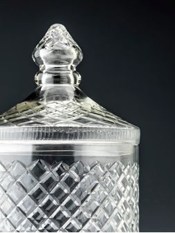 Frasco-con-tapa-de-vidrio-tallado-FRASCO-ROCH-Landmark-1