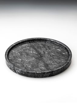 Tabla-de-marmol-redonda-negra-GIDI-DARK-GREY-Landmark-00
