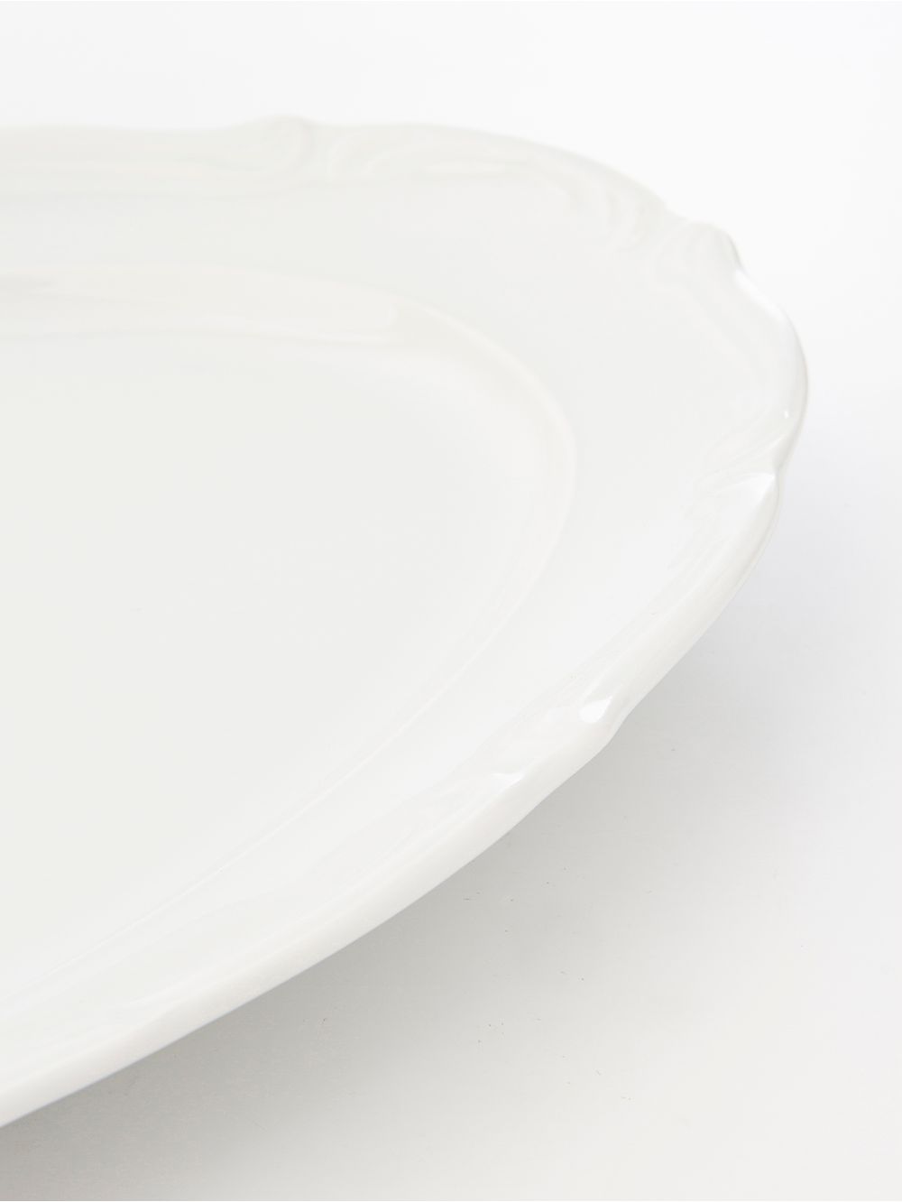 Fuente-ovalada-blanca-FUENTE-OVAL-WHITE-36-CM-Tiendas-Landmark-1