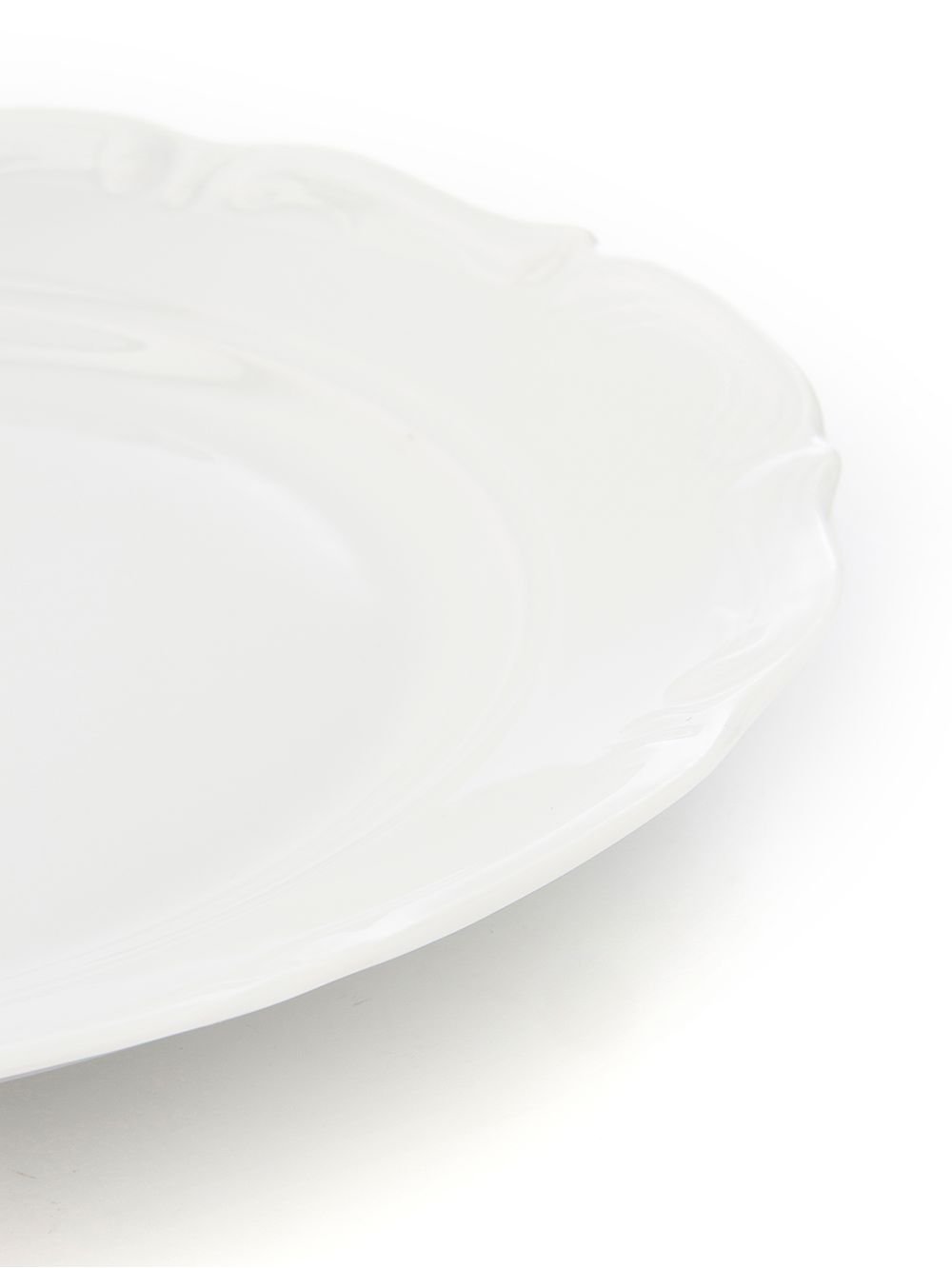 Plato-playo-blanco-con-detalles-PLATO-PLAYO-MARIA-27-CM-Tiendas-Landmark-1