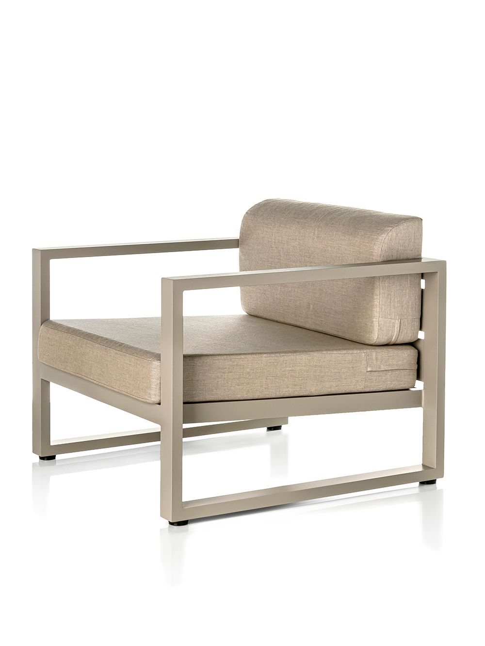 sillon-beige-moderno-SILLON-IRI-CHAMPAGNE-PATIO-2