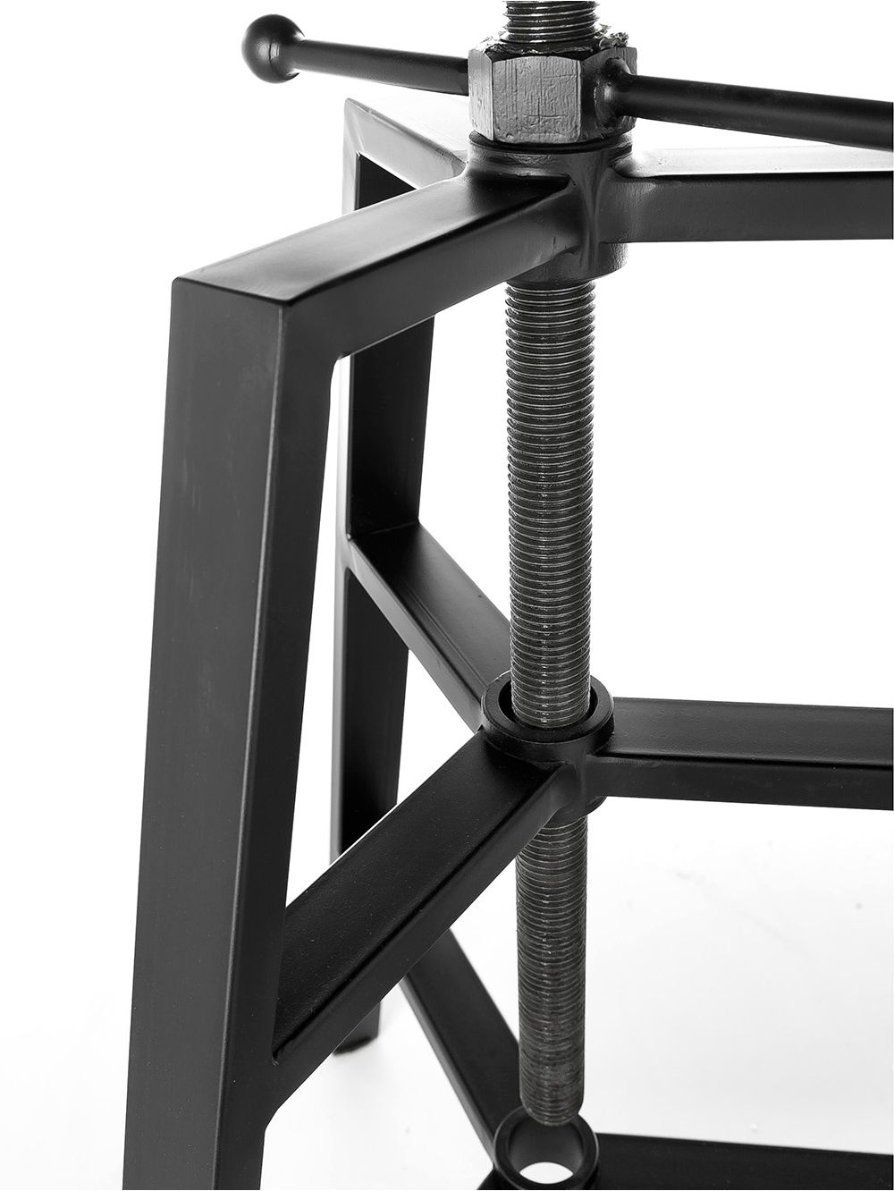 mesa-bar-alta-MESA-BRASSERIE-ROBLE-BLACK-SHOW-5