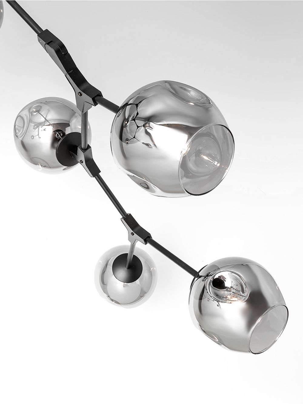 lampara-colgante-negra-LAMPARA-COLGANTE-MOBILE-GRIS-NEGRO-7L-175XH50-U2-1