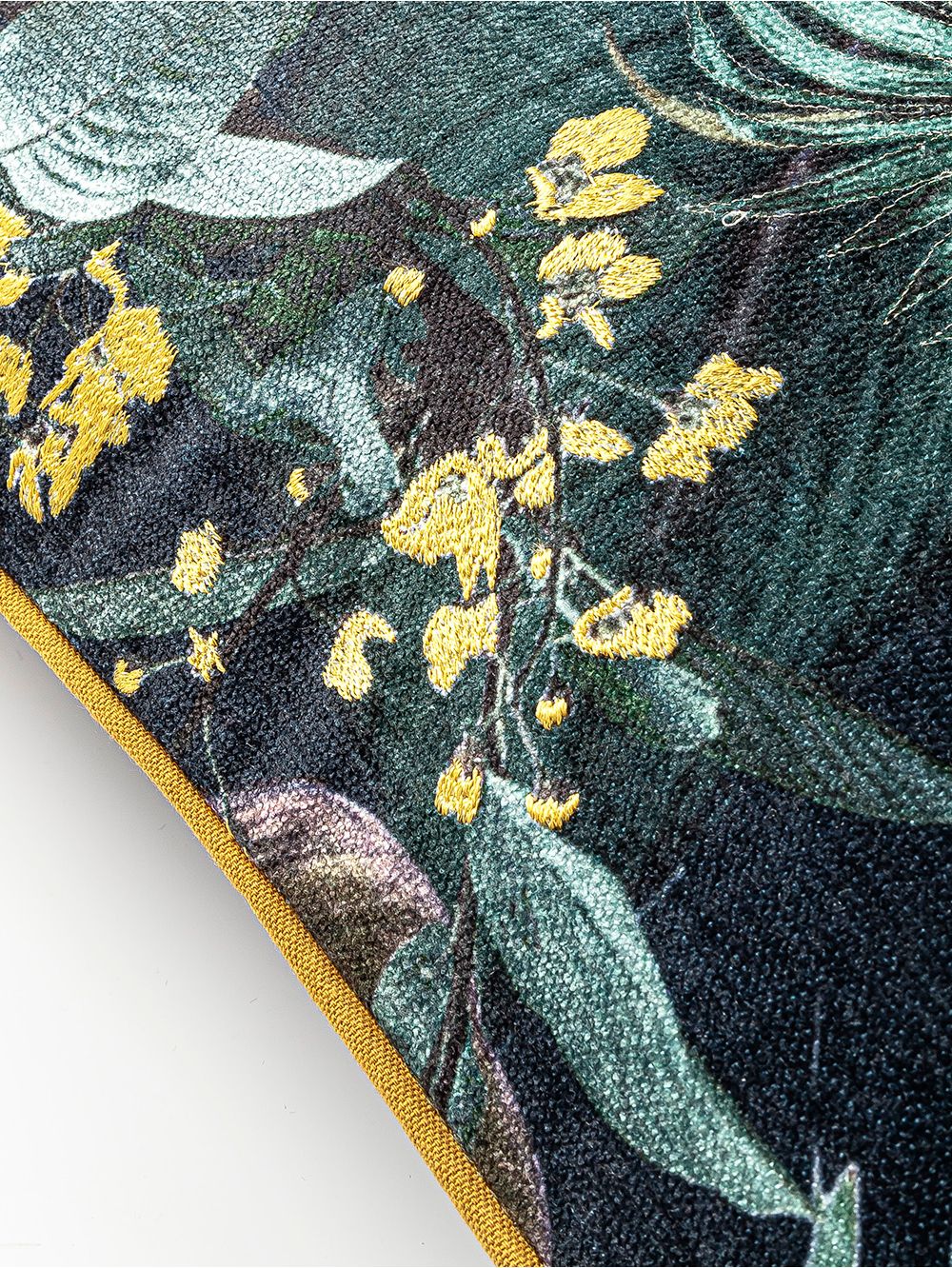 ALMOHADON-RUFFI-50X50-COSMOS-4