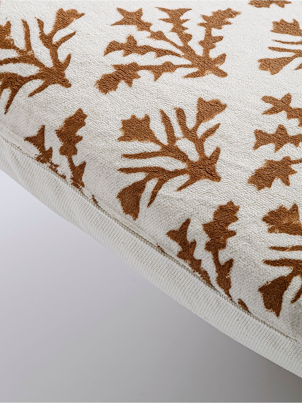 ALMOHADON-BORY-35X50-KATA-1