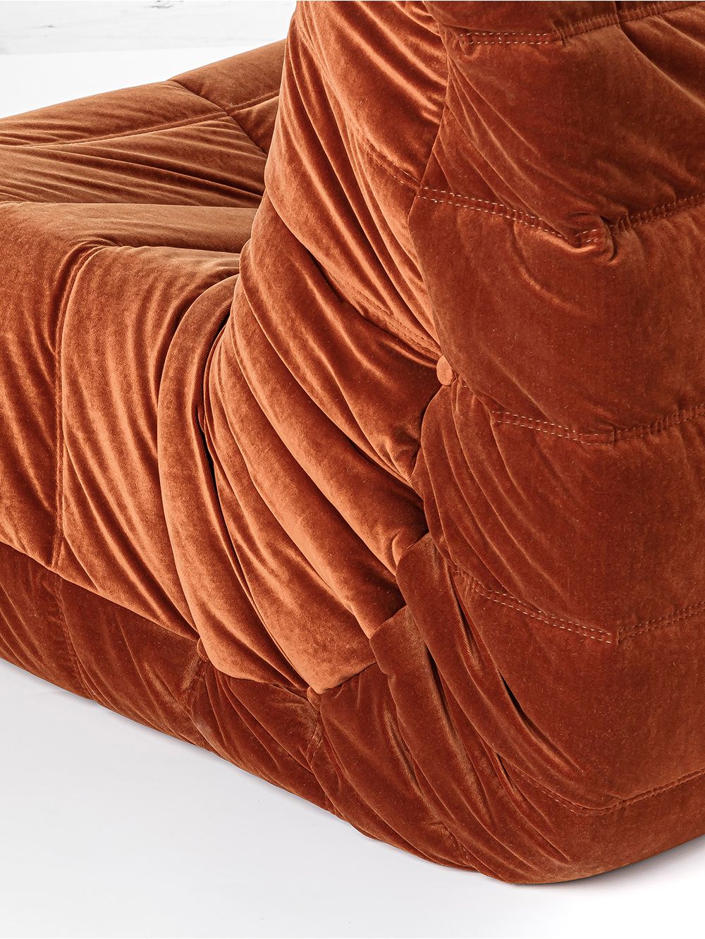 SILLON-TOGO-PRAGA-CAT-COPPER-FABRICA-3