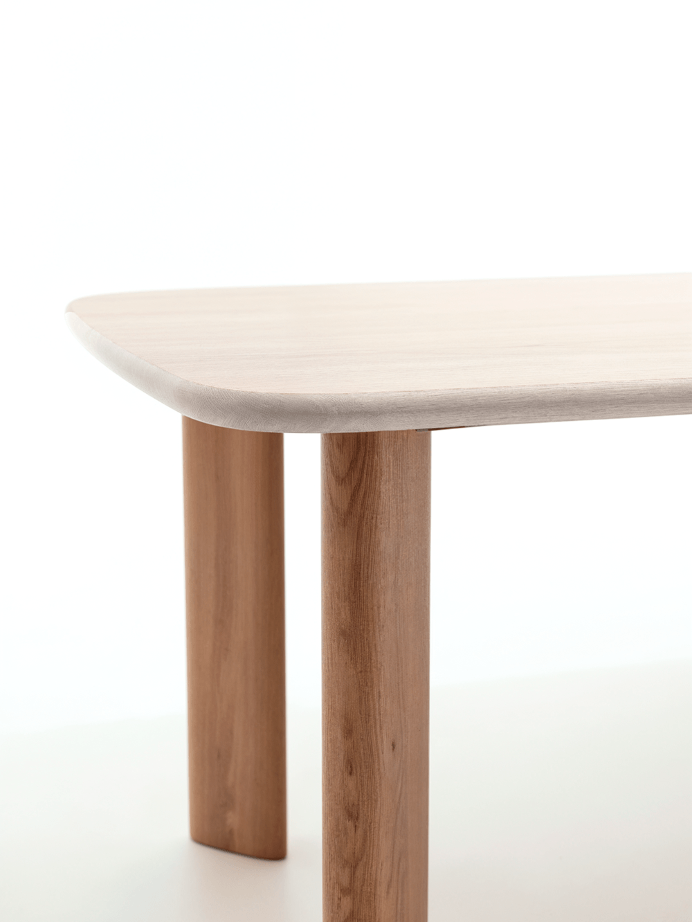 MESA-DE-COMEDOR-THAD-PINOR-01